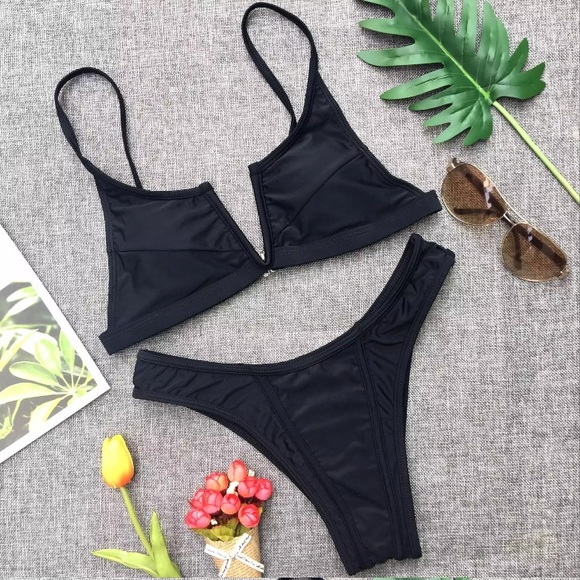 CLEARANCE Black V Wire Cheeky Bikini Swimsuit 2Pc Set - Picture 6 of 7